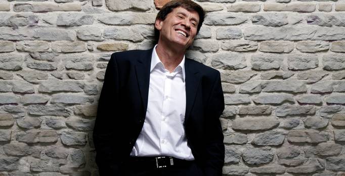 Gianni Morandi torna live con il suo GO GIANNI GO! nei palazzetti italiani!