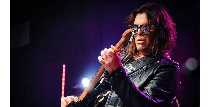 Gianluca Grignani ospite di Luchè al Festival di Sanremo nella serata delle cover