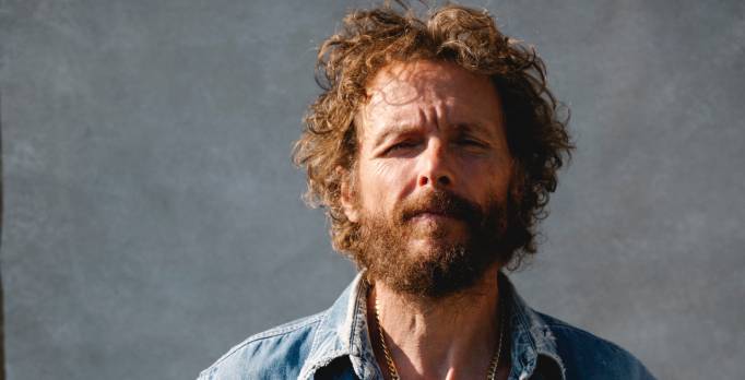 Jovanotti è tornato: fuori ora il nuovo singolo 'Montecristo'