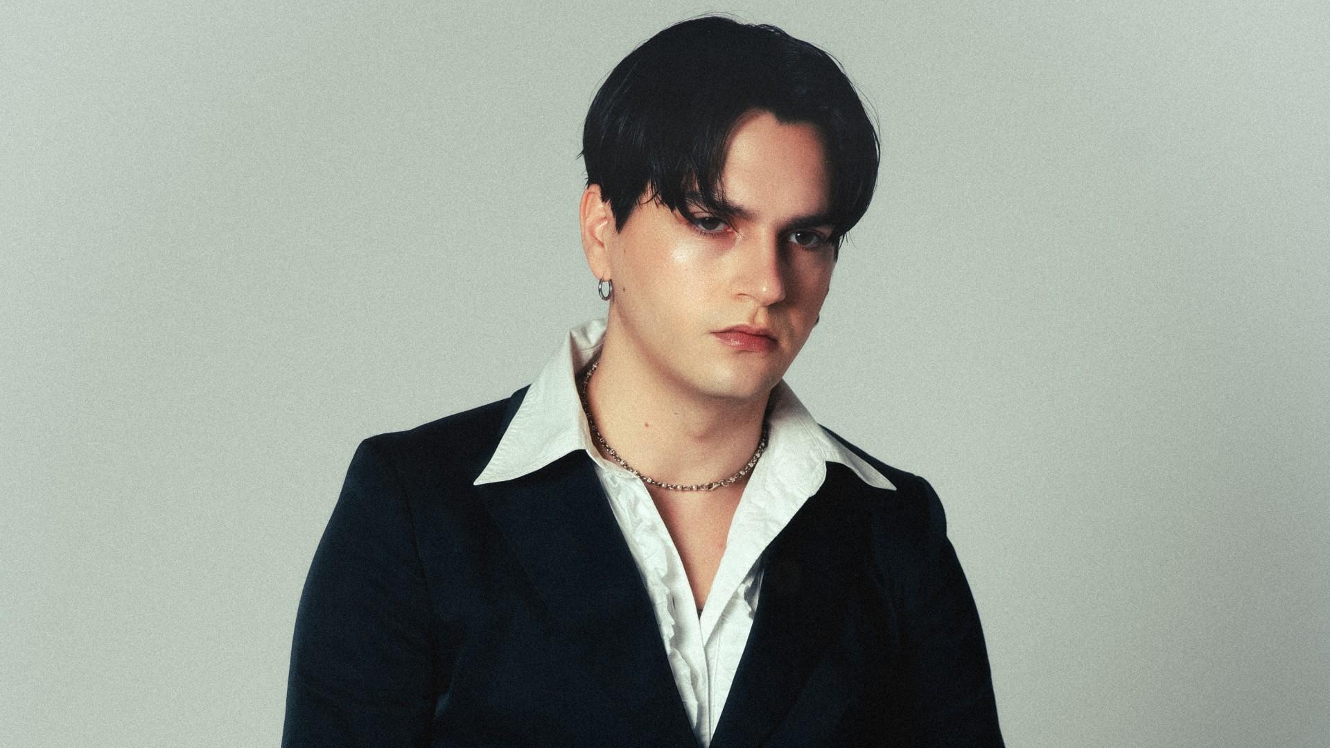 Sethu pubblica oggi il nuovo EP 'in fiore', fuori ovunque