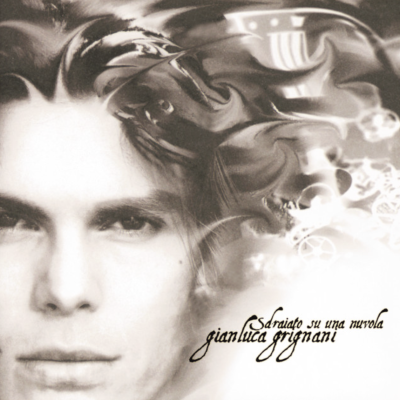 Sdraiato Su Una Nuvola