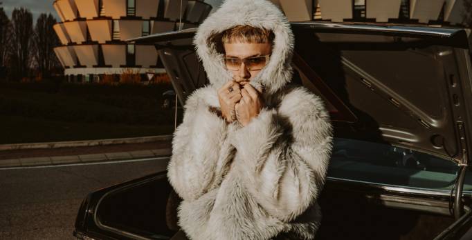 Vegas Jones pubblica oggi il nuovo singolo 'TXT', brano che anticipa l'album 'Chic…