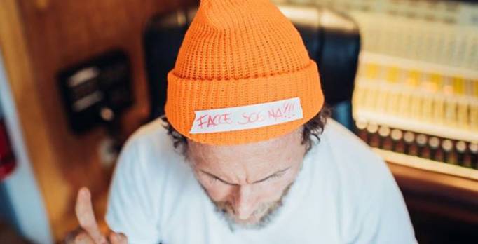 Jovanotti, il nuovo disco è un giro sulle montagne russe