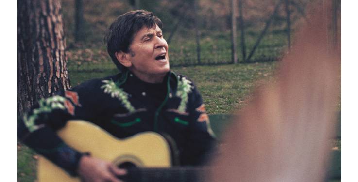 Gianni Morandi lancia a gran voce il suo Evviva!, il nuovo progetto discografico